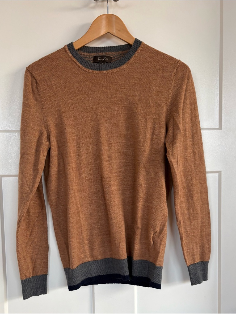 Women’s Taupe-Brown Crewneck Sweater with Gray Trim by Tasso Elba Size: Small